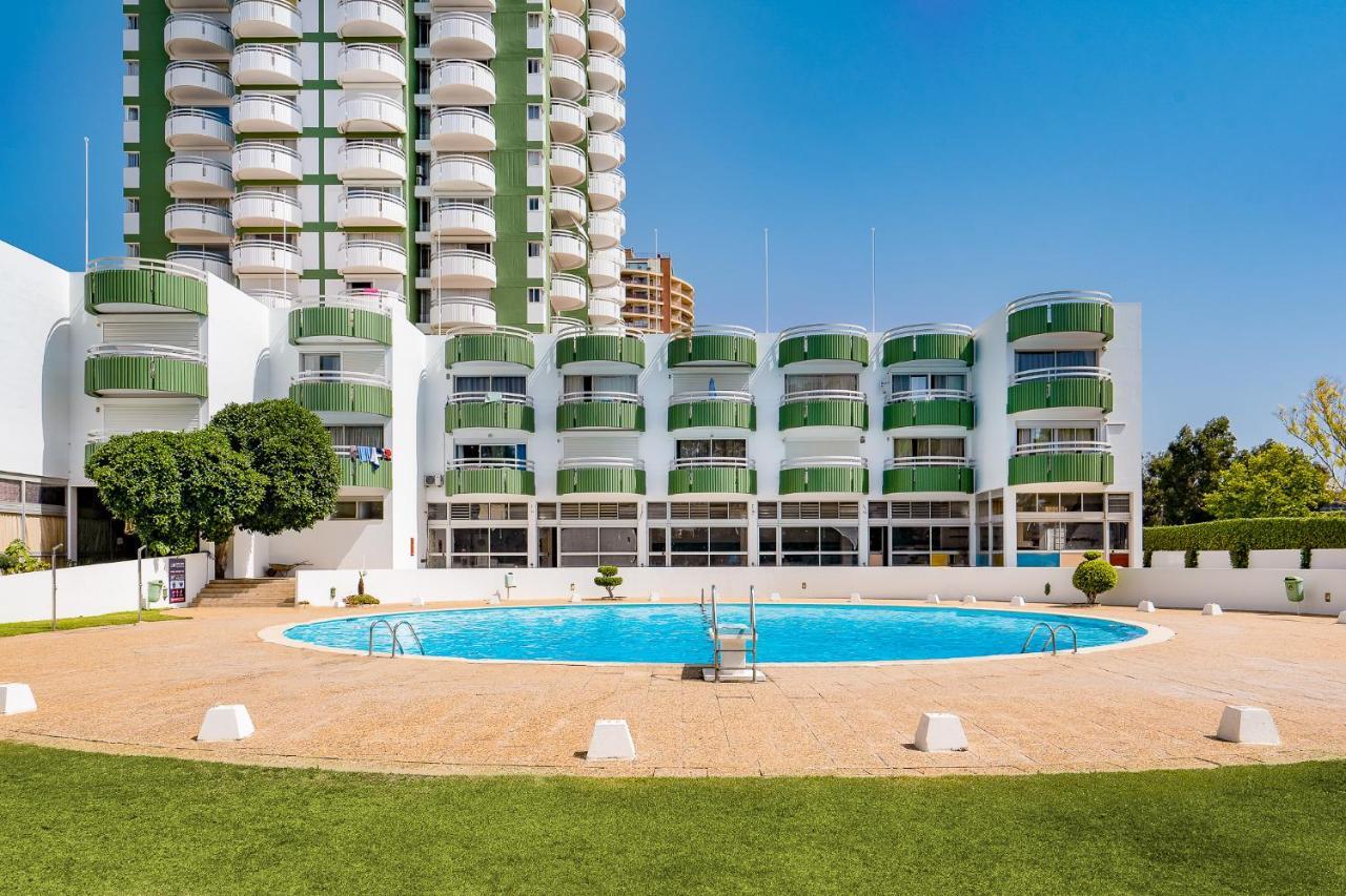 Charming Apartment W/ Pool & Balcony In Portimao By Lovelystay Exterior foto